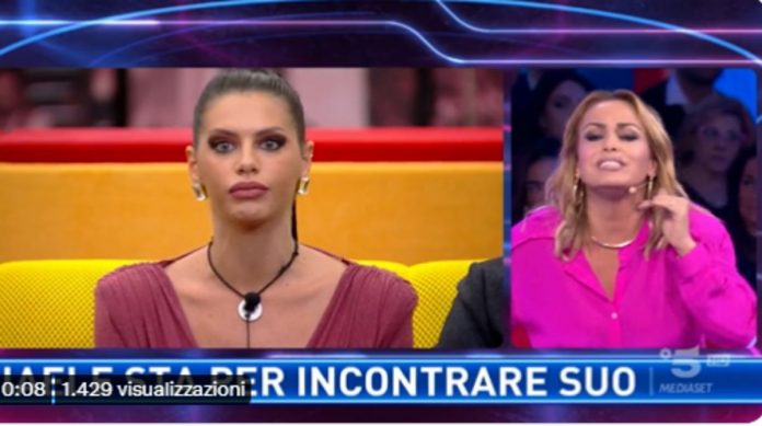 Grande Fratello Vip, Sonia Bruganelli VS Antonella Fiordelisi: “Non ti paragonare a me, lavoro a Mediaset da vent’anni” | Video Mediaset Sonia Vs Antonella