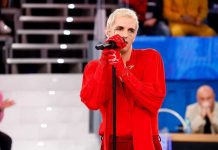 Achille Lauro ad Amici 22 canta Che sarà: l’esibizione | Video Witty Tv Achille Lauro Amici 24