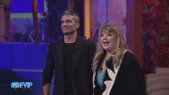 Grande Fratello Vip, Gegia presenta alle Vippone il fidanzato turco Mehmet | Video Mediaset Gegia e Mehmet