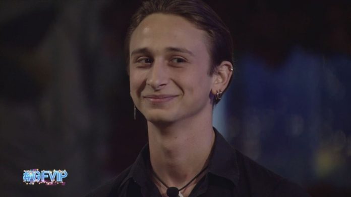 Grande Fratello Vip, sorpresa per George Giupilan, l’ex fidanzata Samara: “Ci siamo mancati di rispetto, siamo stati troppo orgogliosi e…forse un po’ troppo infantili” | Video Mediaset George sorpresa ex fidanzata Samara