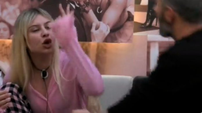 Grande Fratello Vip, lite nella notte, Micol Incorvaia VS Edo Tavassi: “Mi sta scoppiando il cuore… non c’entra, non scherzi così con me” | Video Mediaset Micol Vs Tavassi
