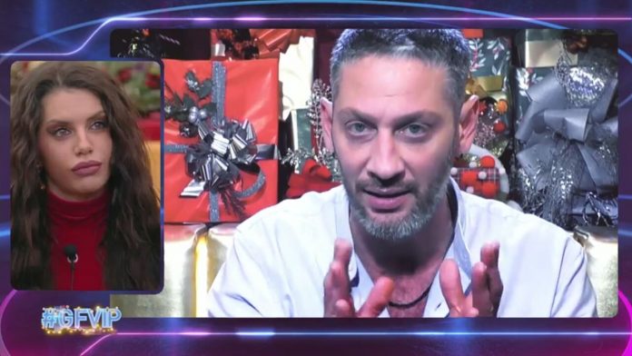 Grande Fratello Vip, Edoardo Tavassi Vs Antonella Fiordelisi: “In puntata sei diversa, già dalla postura, dalla faccia, sei falsa” | Video Mediaset Tavassi VS Antonella