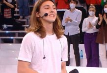 Amici 22, il ritorno di Cricca che dice a Valeria: “Che ti serva da lezione” | Video Witty Tv Amici 22 Cricca