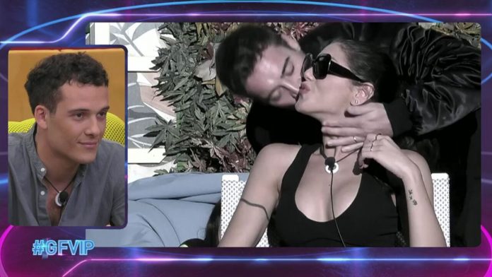 Grande Fratello Vip, il rientro in Casa di Antonino Spinalbese: accolto bene da molti ma non da tutti | Video Mediaset Antonino Rientra in Casa del GF Vip