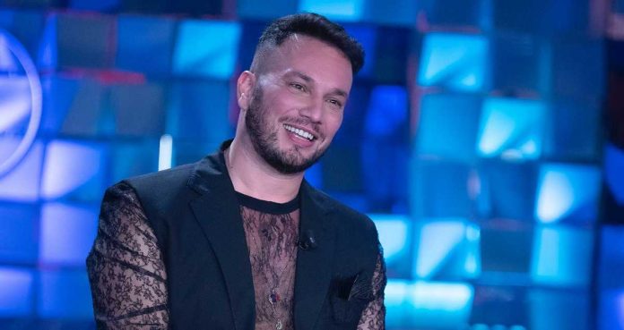 Antonino a Verissimo: “C’è una persona che mi piace, ma è impegnato” | Video Antonino a Verissimo