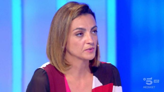 C’è Posta per te 2023 Valentina chiede scusa al marito, lui chiude | Video C'è Posta per te 2023 Valentina