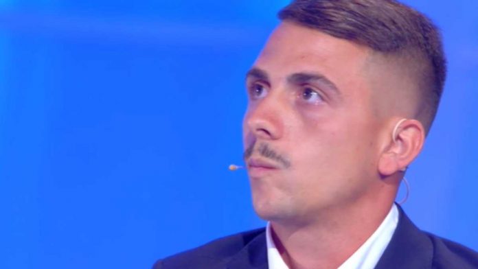 C’è Posta per te 2023, Alessandro riabbraccia la madre grazie a Maria | Video Witty Tv C'è Posta per te 2023 Alessandro