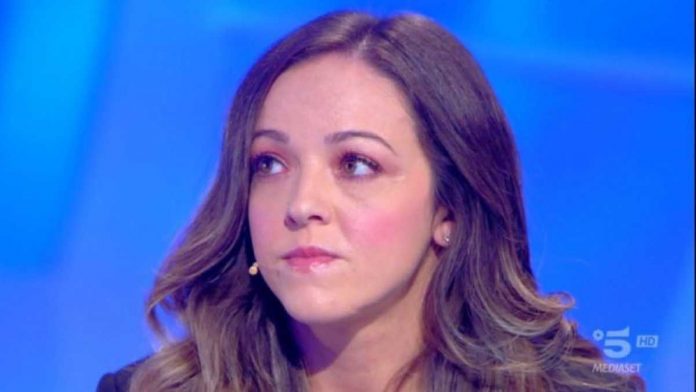 C’è Posta per te 2023: Nicola si presenta con due fedi, Annalisa chiude | Video Witty Tv C'è Posta per te 2023