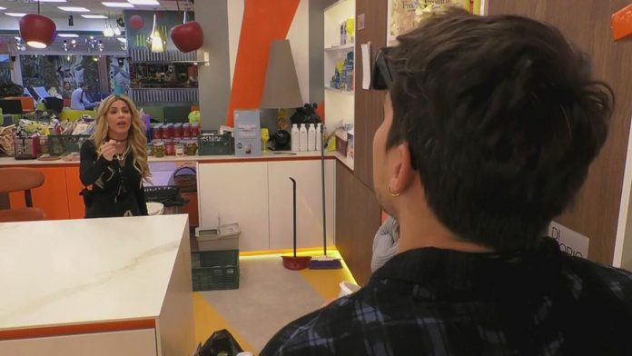 Grande Fratello Vip, Daniele Dal Moro VS Oriana Marzoli: “Basta te lo dico IO, urla, fai la sceneggiata, il piantino” | Video Mediaset Daniele VS Oriana