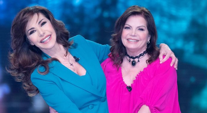 Emanuela Folliero e Gabriella Golia a Verissimo: tra vita privata e carriera | Video Mediaset Emanuela Folliero e Gabriella Golia