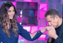 Ezio Greggio e Romina Pierdomenico a Verissimo: il nostro amore | Video Mediaset Ezio Greggio e Romina Pierdomenico a Verissimo