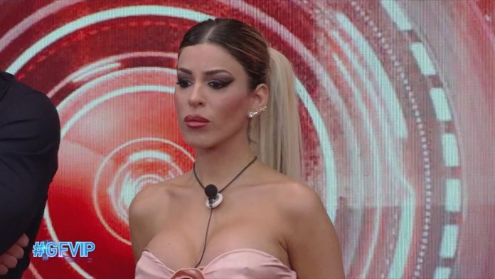 Grande Fratello Vip, chi è il preferito della ventisettesima puntata di lunedì 9 gennaio? | Video Mediaset Preferita