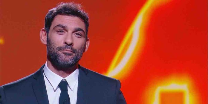 Francesco Arca, il monologo a Le Iene: “non sono un maschio alfa: ho scelto me, come sono” | Video Mediaset Francesco Arca, il monologo a Le Iene