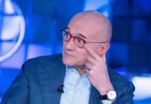 Alfonso Signorini a Verissimo: “Mi sposo tra un anno e mezzo” | Video Mediaset Alfonso Signorini a Verissimo