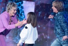 Carmen Russo ed Enzo Paolo Turchi a Verissimo: i 10 anni di Maria | Video Mediaset Carmen Russo ed Enzo Paolo Turchi a Verissimo