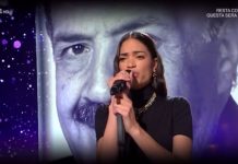 Il tributo di Elodie a Maurizio Costanzo a Domenica In: la cantante canta “Se telefonando”. E Mara Venier si emoziona | Video Elodie tributo a Costanzo a Domenica In