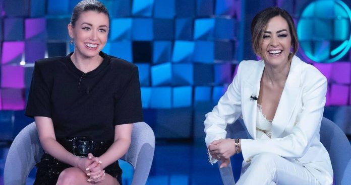 Giorgia Palmas ed Elena Barolo a Verissimo: una amicizia unica e duratura | Video Mediaset Giorgia Palmas ed Elena Barolo a Verissimo