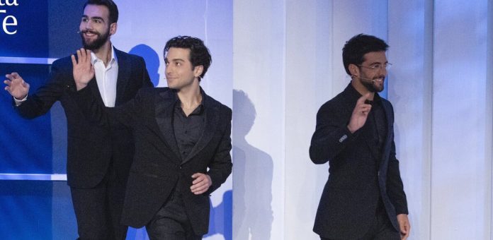 Il Volo a C’è Posta per te 2023: la sorpresa per il padre di Valentina e Simona | Video Witty Tv Il Volo a C'è Posta per te