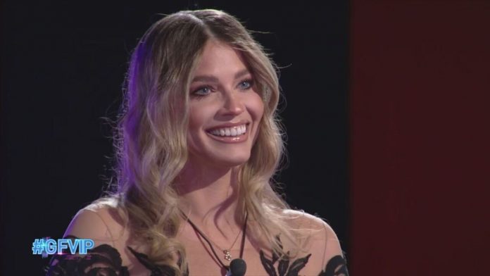 Grande Fratello Vip, Ivana Mrazova ex di Luca Onestini entra in Casa come ospite | Video Mediaset Ivana entra come ospite