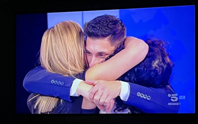 C’è Posta per te 2023, Michele fa pace con l’amata | Video Witty Tv C'è Posta per te 2023, Michele fa pace con l'amata | Video Witty Tv