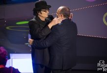 Renato Zero a C’è Posta per te 2023: sorpresa al papà di Camilla | Video Witty Tv Renato Zero a C'è Posta per te