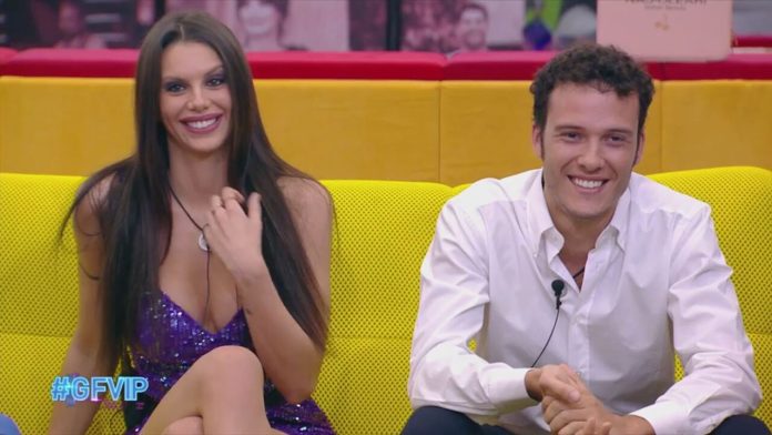 Grande Fratello Vip, è’ tornato il sereno tra Antonella Fiordelisi e Edoardo Donnamaria: finalmente la pace | Video Mediaset I donnalisi sorridenti