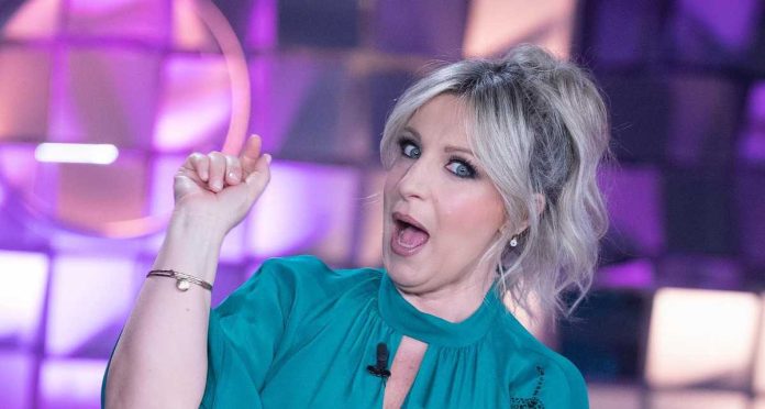 Katia Follesa a Verissimo: “Angelo è il mio Johnny Depp” | Video Mediaset Katia Follesa a Verissimo