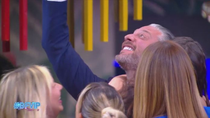 Grande Fratello Vip 2023, chi è il Quarto FINALISTA di ieri sera lunedì 27 marzo? Edoardo Tavassi vince il televoto | Video Mediaset Tavassi 4 Finalista