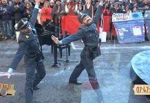 Viva Rai 2, la Guardia di Finanza irrompe nel programma di Fiorello e balla “Cicale” di Heather Parisi | VIDEO parodia Viva rai 2