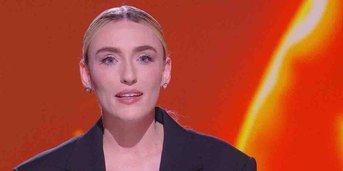 Le Iene, il monologo di Mara Sattei sulla fede: “credere in Dio mi ha dato la forza di non avere paura” | Video Mediaset Mara Sattei, monologo a Le Iene