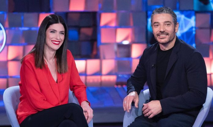 Anna Valle e Giuseppe Zeno a Verissimo: il ritorno di Luce dei tuoi occhi | Video Mediaset Anna Valle e Giuseppe Zeno a Verissimo