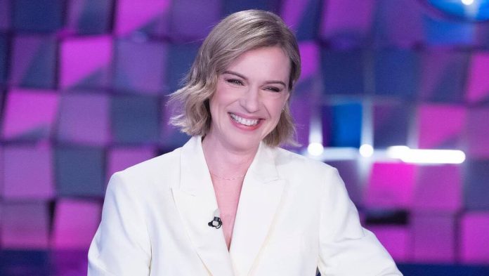 Antonia Liskova a Verissimo: “Era un uomo debole, mi dispiace” | Video Mediaset Antonia Liskova a Verissimo