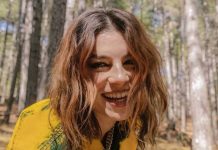 Emma Marrone vittima di body shaming: “tra poco spacchi il palco”. La reazione della cantante sui social Emma Marrone Mezzo Mondo