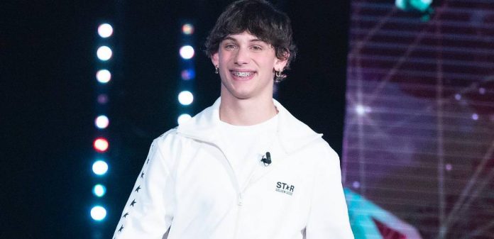 Samu a Verissimo: da Elena D’Amario ad Amici 22 e la sorpresa di Beppe Fiorello | Video Mediaset Samu a Verissimo