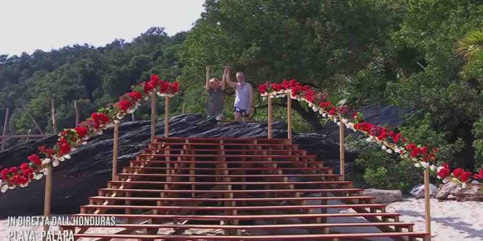 Jalisse, dopo 26 no al Festival di Sanremo sbarcano a L’Isola dei Famosi 2023 | Video Mediaset Jalisse a Isola dei Famosi 2023