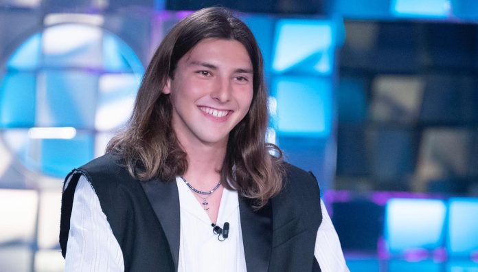 Cricca a Verissimo: “Io e Isobel non stiamo insieme” | Video Mediaset Cricca a Verissimo