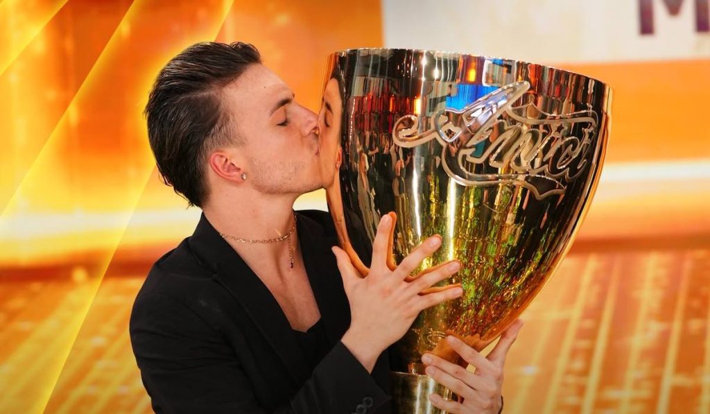 Mattia Zenzola Amici