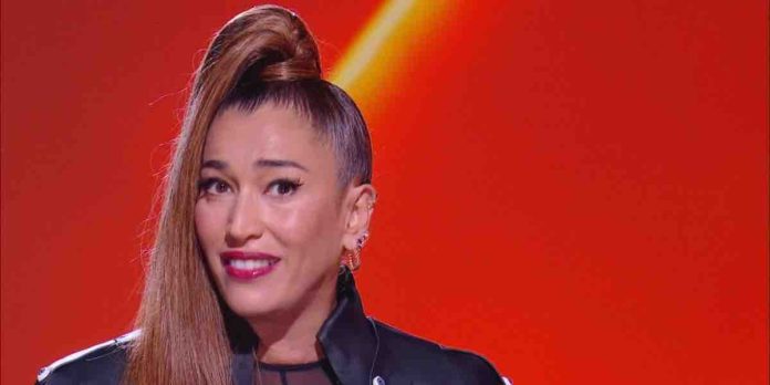 Nina Zilli: la gravidanza e il ruolo di mamma a Le Iene: “Anna Blu nascerà il 2 giugno” | Video Mediaset Nina Zilli a Le Iene