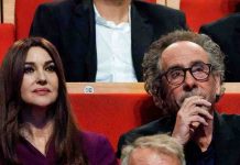 Monica Bellucci e Tim Burton stanno insieme: “sono molto felice di averlo incontrato” Monica Bellucci e Tim Burton