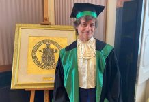 Alberto Angela riceve la laurea honoris causa in Geologia dall’Università Federico II di Napoli Alberto Angela laurea Geologia