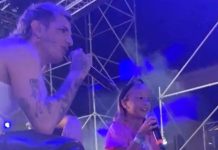 Achille Lauro realizza il sogno di una piccola fan: la bambina sale sul palco e canta con lui – Video