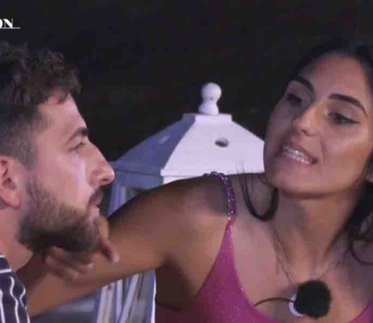 Falò di confronto tra Gabriela e Giuseppe a Temptation Island 2023: come è finita? | Video Witty Tv Gabriela e Giuseppe, falò di confronto a Temptation Island 2023