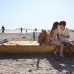 Ascolti tv: Il piccolo diavolo (9.9%), Sotto il sole di Riccione (12.7%) | Dati Auditel, venerdì 15 agosto 2025 Sotto il sole di Riccione