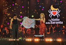 Notte della Taranta 2023, Tananai e Fiorella Mannoia e il messaggi contro la violenza: “Adesso basta, nessun’altra” Tananai e Fiorella Mannoia a Notte della Taranta