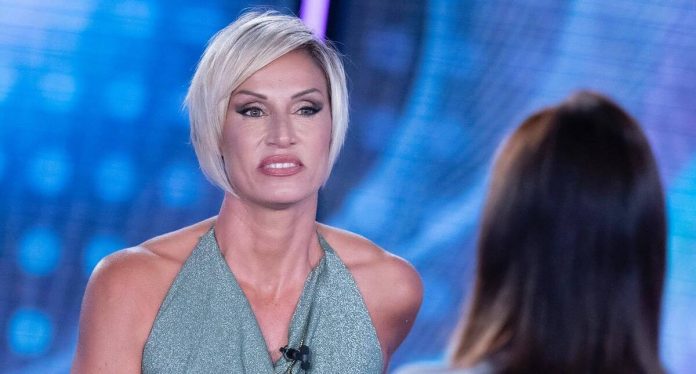 Annalisa Minetti a Verissimo: “Voglio vedere il volto dei miei figli” | Video Mediaset Annalisa Minetti a Verissimo