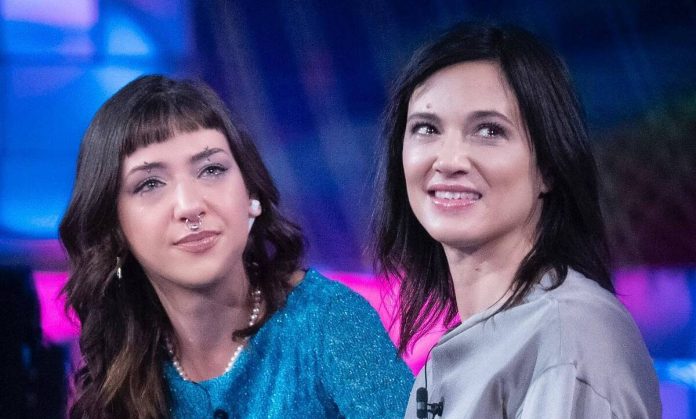 Asia Argento e Anna Lou Castoldi a Verissimo: le parole su Morgan | Video Mediaset Asia Argento e Anna Lou Castoldi a Verissimo