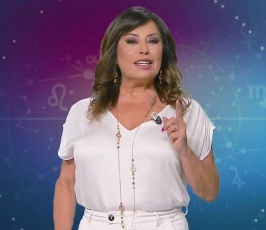 Ada Alberti, Oroscopo settimanale a Mattino 5: previsioni segno per segno dal 4 all’8 maggio 2026 | Video Mediaset Ada Alberti Oroscopo settimanale