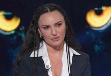 Arisa a Belve: “La notte? Il mio momento più alto, il più basso quando ho detto falsa a Simona Ventura. Icona gay? Che me frega!” Arisa a Belve
