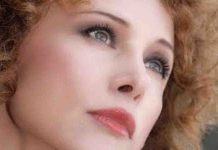 Chi è Beatrice Luzzi, concorrente del Grande Fratello 2023: dalla soap Vivere al ritorno in tv Beatrice Luzzi