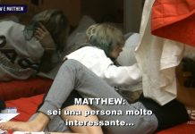 Amici 23, baci tra Mew e Matthew: i due concorrenti sono sempre più vicini | Video Witty Tv Amici 23 baci